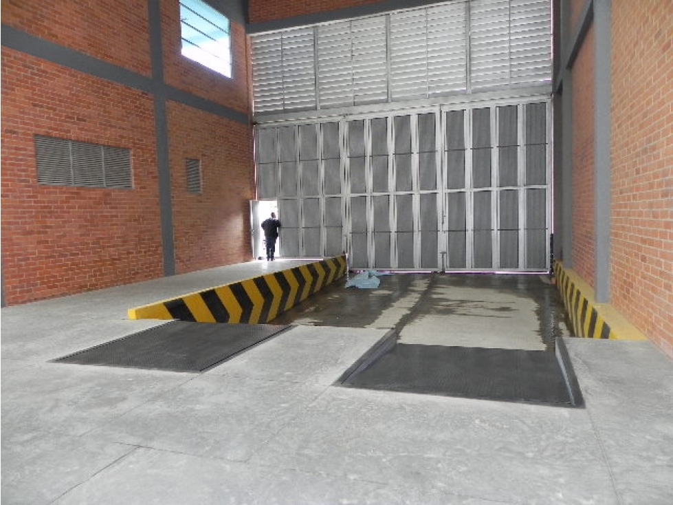 VENTA SUPER BODEGA EN FUNZA - 6