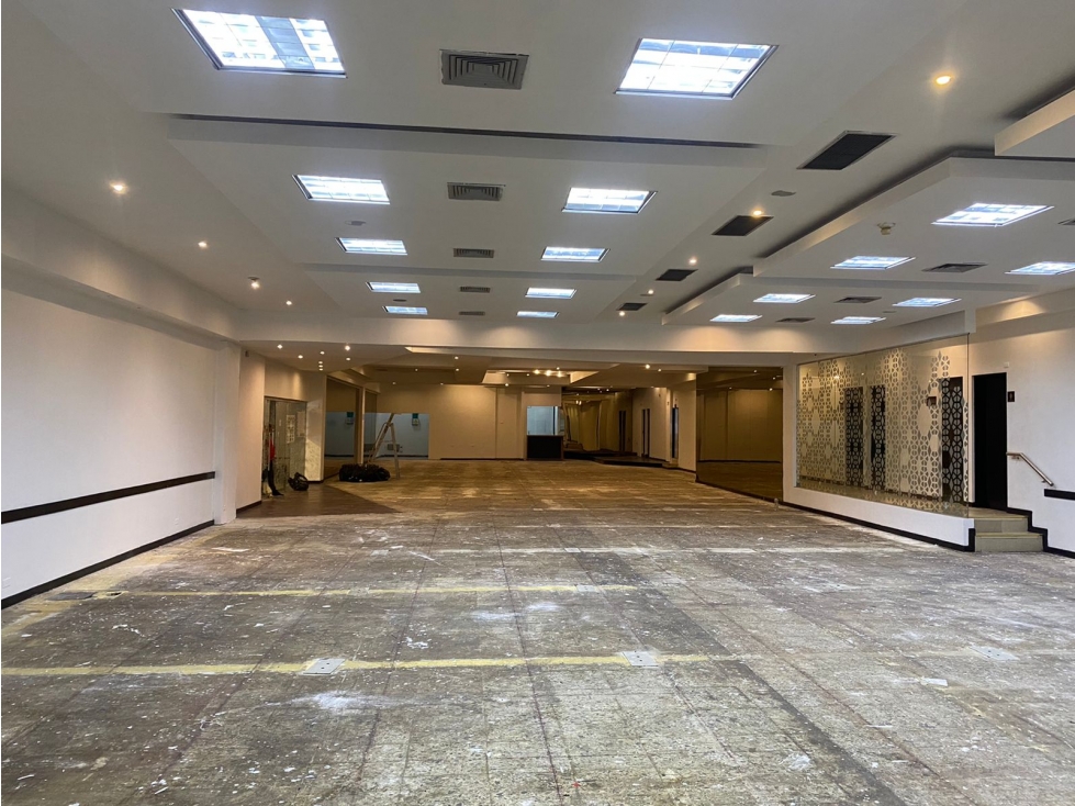 ARRIENDO Local en Unicentro BOGOTA — foto 6