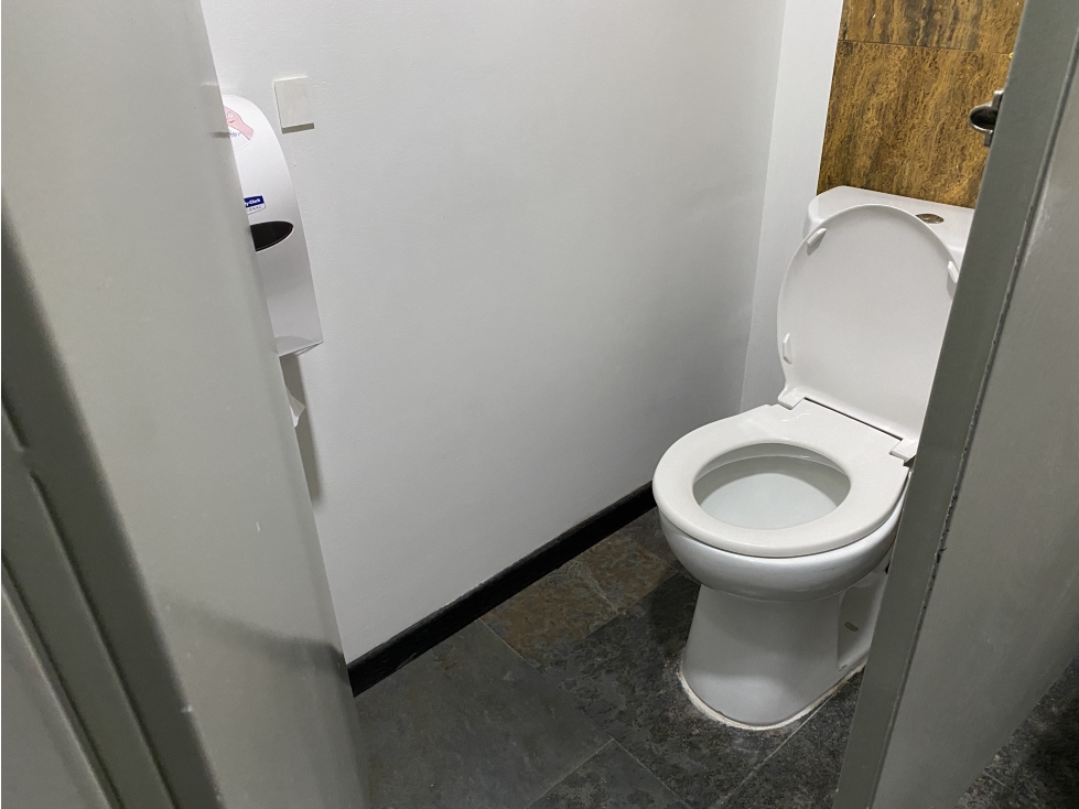ARRIENDO HERMOSA OFICINA ZONA FINANCIERA DE BOGOTA — foto 6