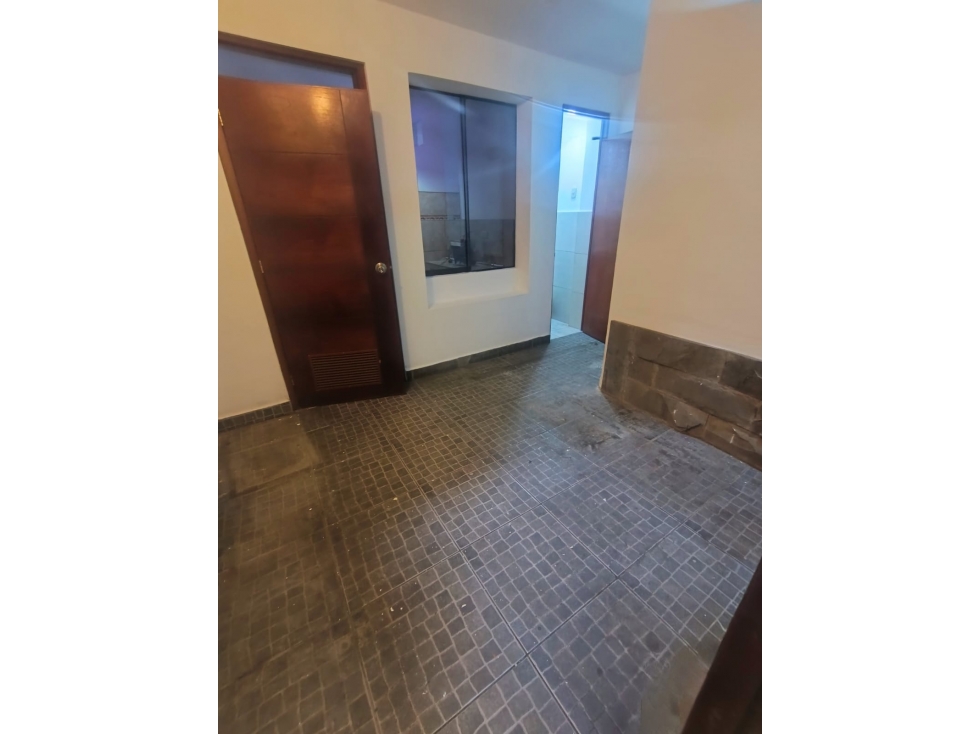 SURQUILLO DEPARTAMENTO EN VENTA PRIMER PISO - 5
