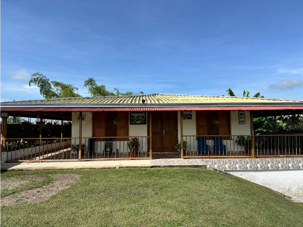 EN VENTA CASA CAMPESTRE , ARABIA PEREIRA RISARALDA