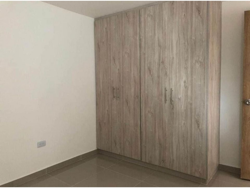 EN VENTA TORRE DE TRES PISOS INDEPENDIENTES, POBLADO II, PEREIRA — foto 3