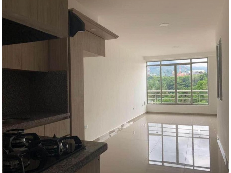 EN VENTA TORRE DE TRES PISOS INDEPENDIENTES, POBLADO II, PEREIRA