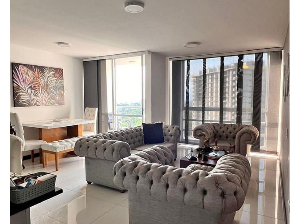 EN VENTA APARTAMENTO PISO 10 CON DOS PARQUEADEROS, CERRITOS - PEREIRA
