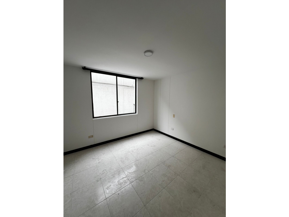 EN VENTA AMPLIO Y HERMOSO APARTAMENTO EN SECTOR LOS ALPES, PEREIRA — foto 3