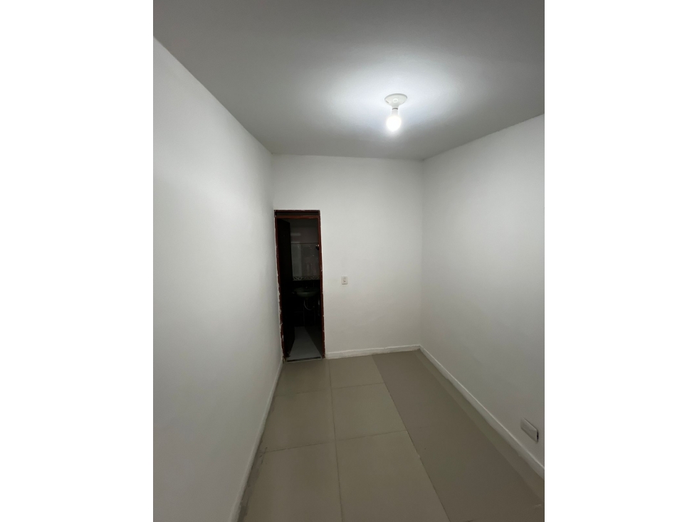 EN VENTA CASA O RENTA DE TRES PISOS UNIFAMILIAR EN PEREIRA — foto 5