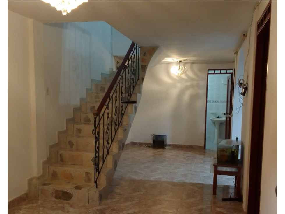 EN VENTA CASA UNIFAMILIAR DE DOS PISOS EN SAMARIA II