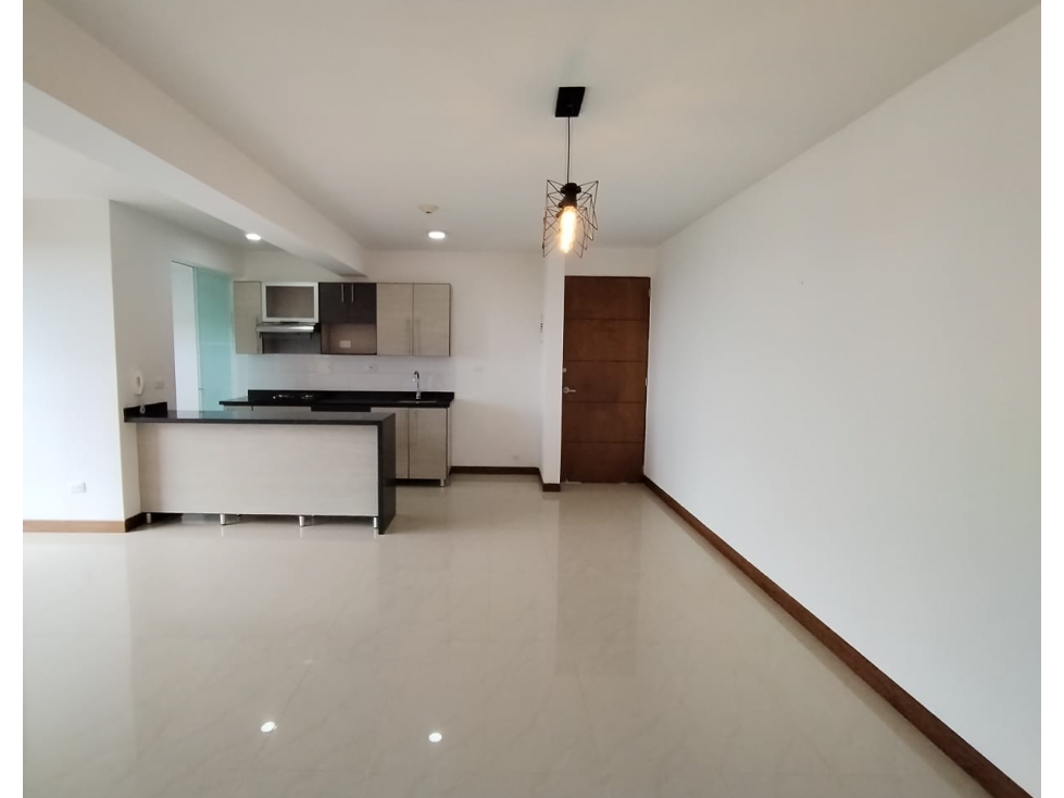 EN VENTA APARTAMENTO EN PINARES, PEREIRA