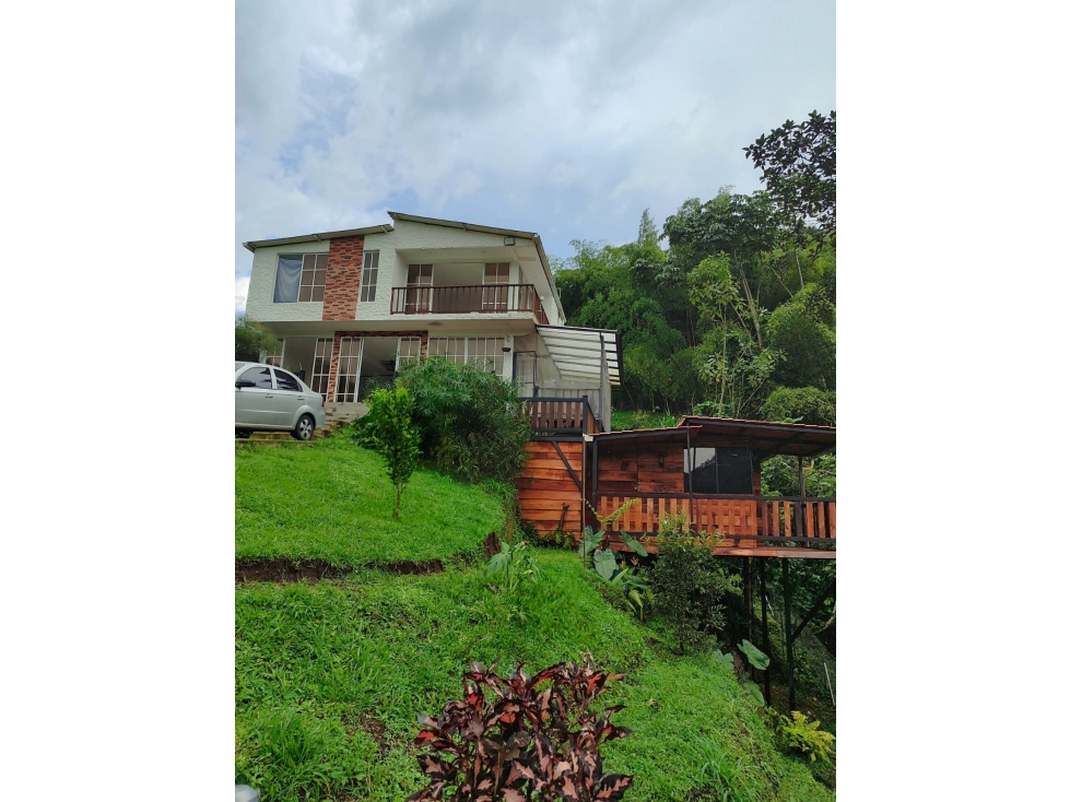 EN VEN-PERMUTA CASA CAMPESTRE, UBICACIÓN EN PEREIRA VIA LA FLORIDA — foto 2