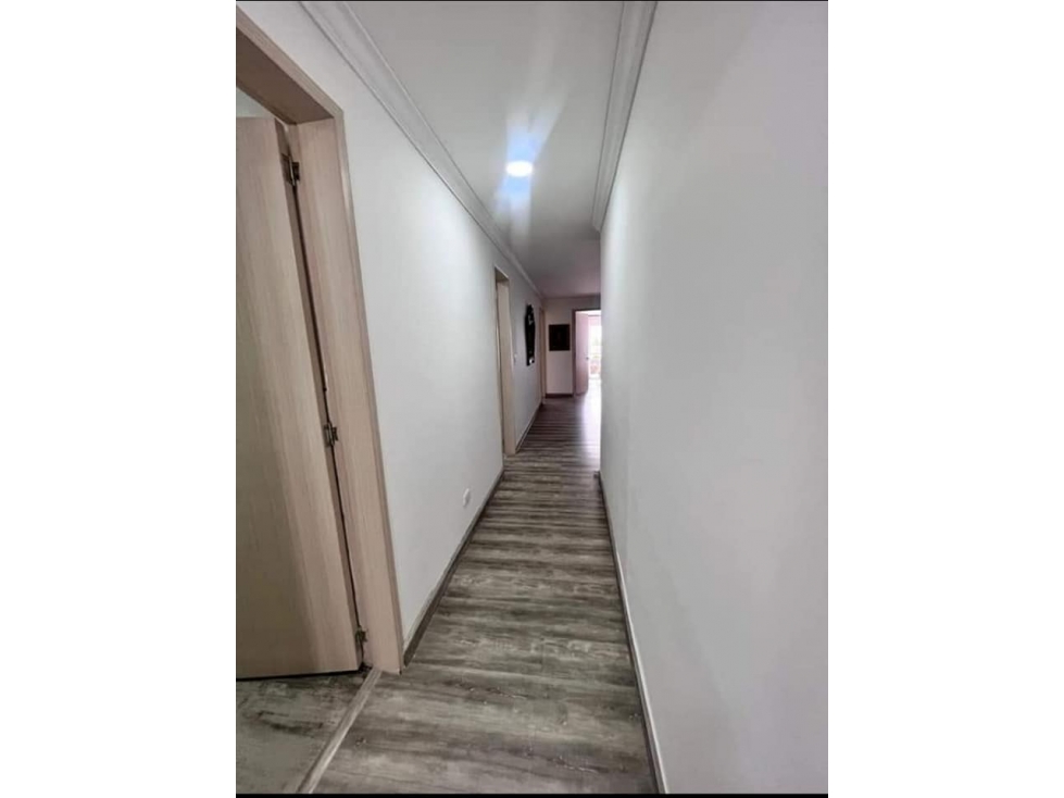 EN VENTA APARTAMENTO MUY AMPLIO EN SECTOR LOS ALAMOS, PEREIRA — foto 4
