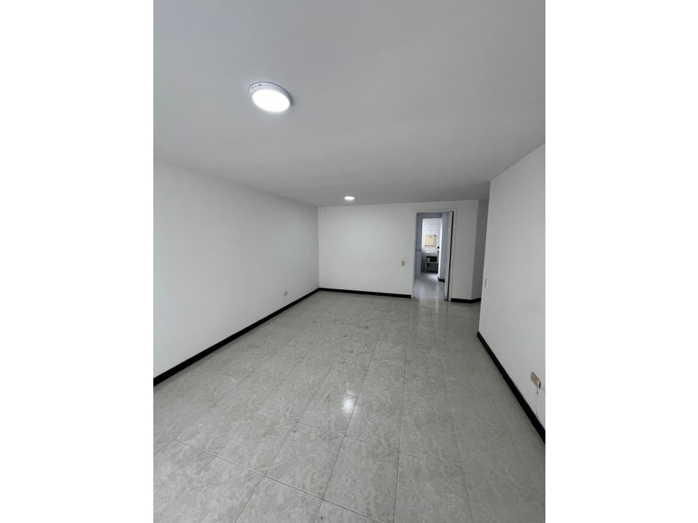 EN VENTA AMPLIO Y HERMOSO APARTAMENTO EN SECTOR LOS ALPES, PEREIRA — foto 4