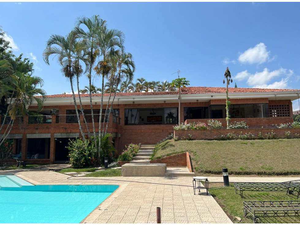 SE VENDE HERMOSA CASA CAMPESTRE EN CERRITOS, PEREIRA