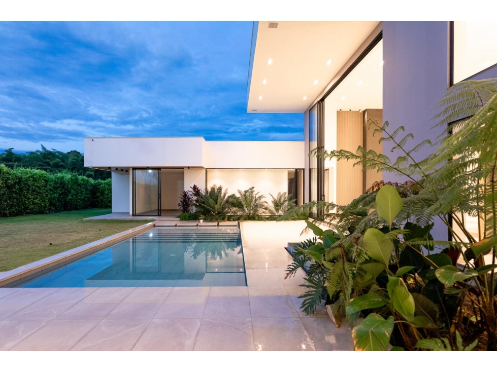 EN VENTA MODERNA Y LUJOSA CASA EN CERRITOS, PEREIRA, RISARALDA — foto 2