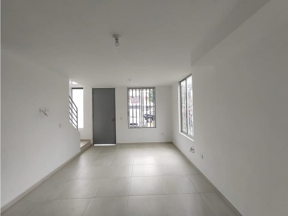 EN VENTA CASA DÚPLEX ESQUINERA, VEHICULAR, VILLA VERDE, PEREIRA — foto 4