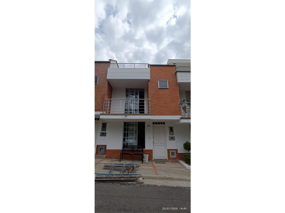 SE VENDE CASA DE 3 NIVELES EN CONJ CERRADO ENTRE AV. SUR Y AV. CONDINA — foto 5