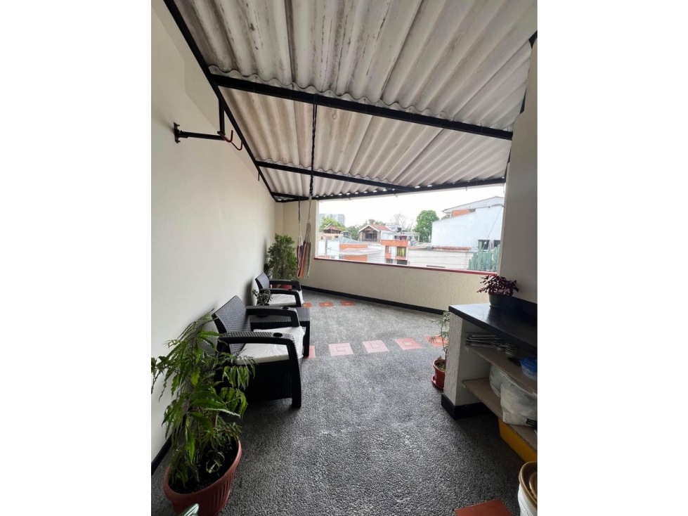 EN VEN-PERMUTA CASA BIFAMILIAR, TRES NIVELES, VEHICULAR, DOSQUEBRADAS — foto 5