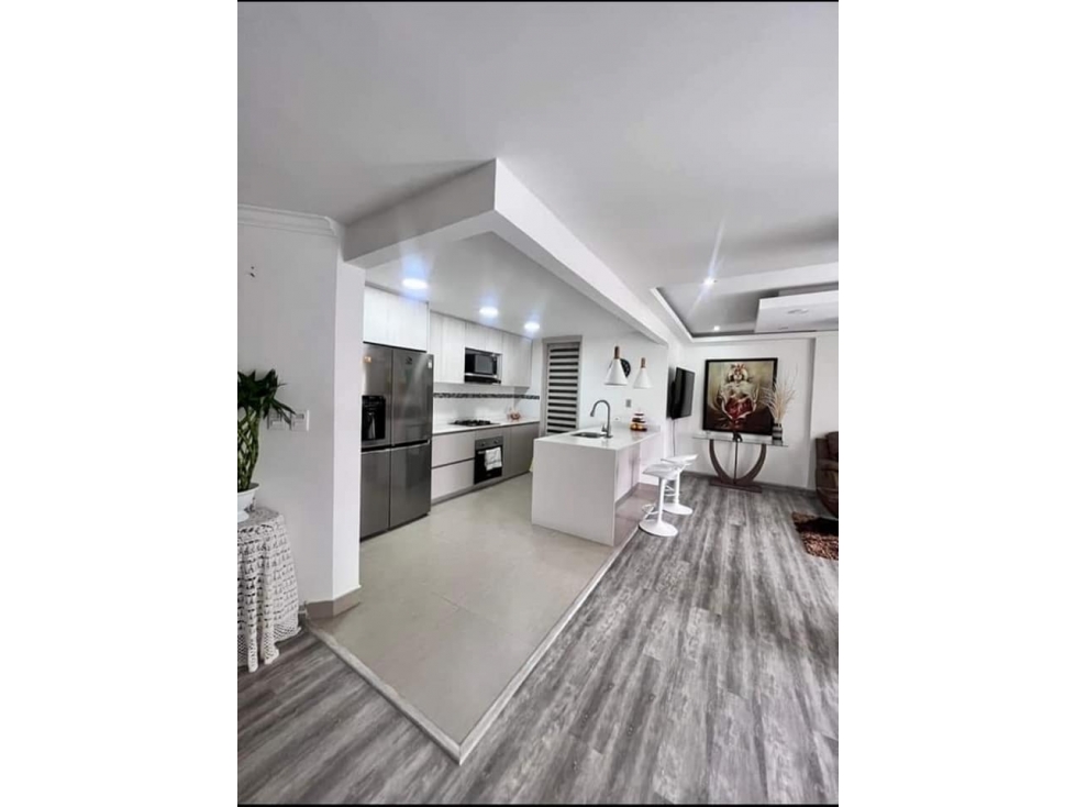 EN VENTA APARTAMENTO MUY AMPLIO EN SECTOR LOS ALAMOS, PEREIRA — foto 2