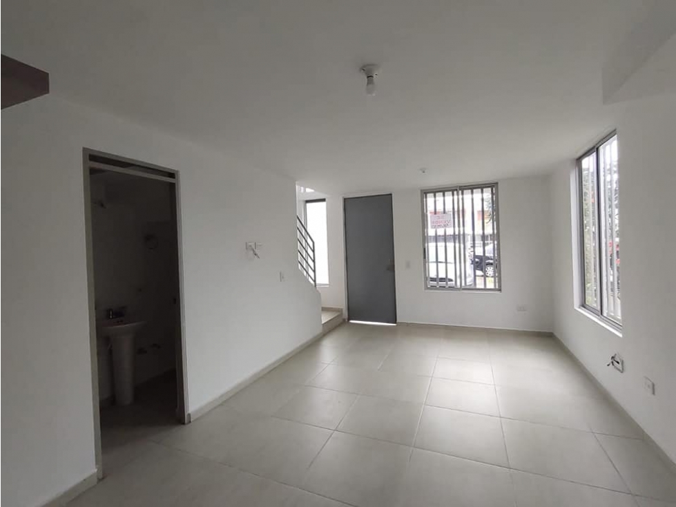 EN VENTA CASA DÚPLEX ESQUINERA, VEHICULAR, VILLA VERDE, PEREIRA — foto 6