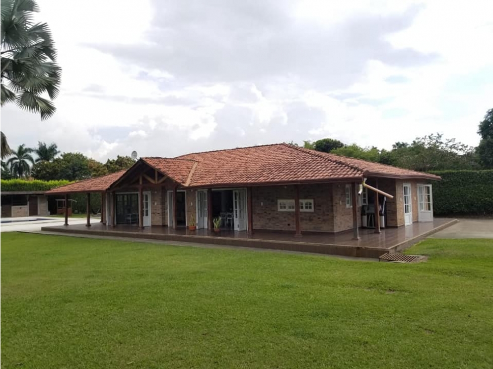 EN VENTA CASA CAMPESTRE CON CABALLERIZAS, UBICADA EN CERRITOS, PEREIRA — foto 2