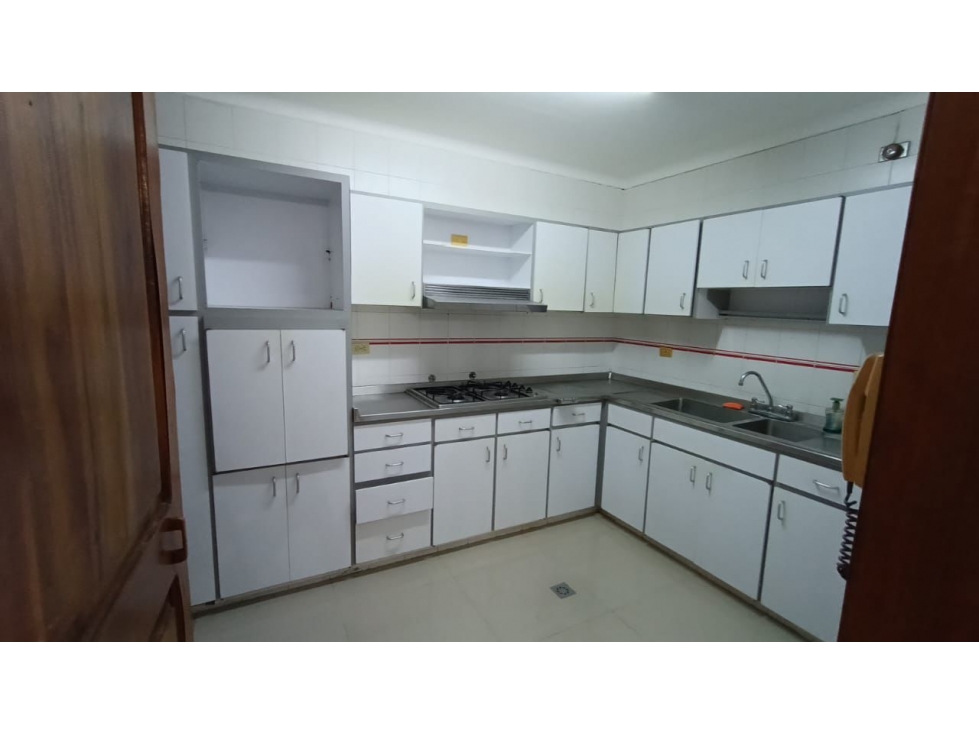 EN VENTA AMPLIO APARTAMENTO EN PINARES DE SAN MARTÍN, PEREIRA — foto 5