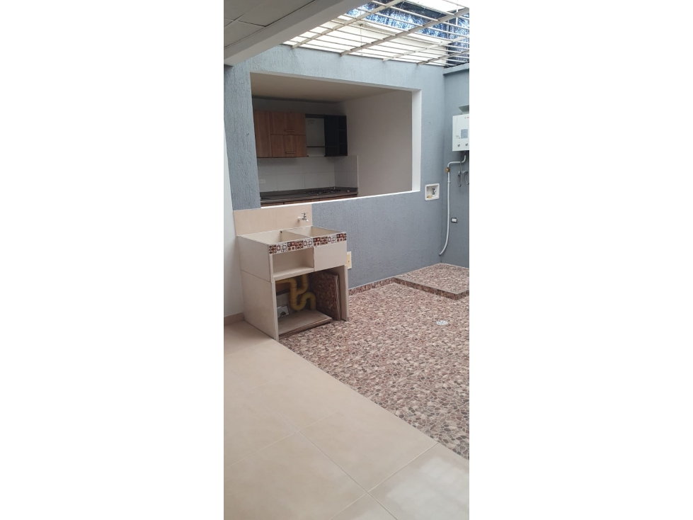 CASA EN DOSQUEBRADAS CERCA AV SIMON BOLIVAR — foto 4
