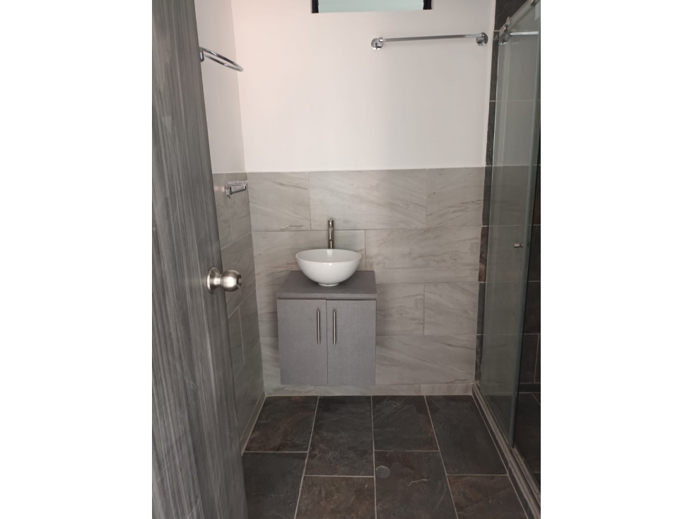 EN VENTA CASA PRIMER PISO, ACABADOS DE LUJO EN BELALCAZAR, CALDAS - 6