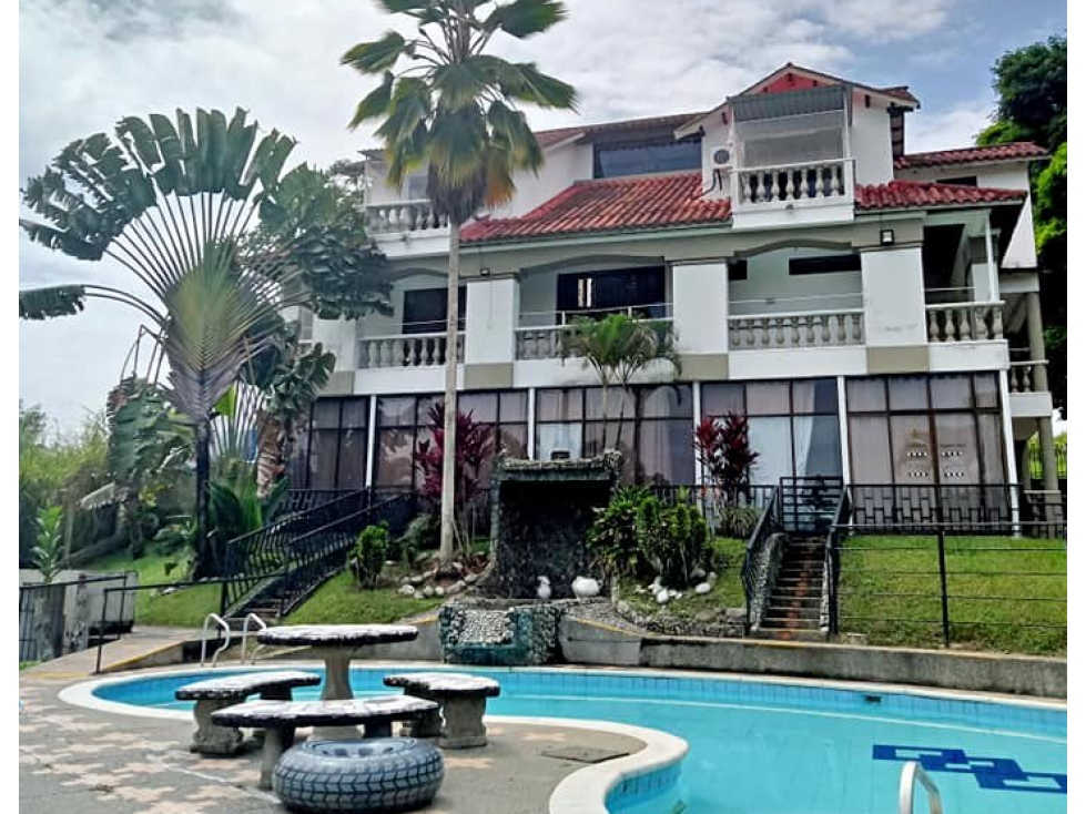 EN VENTA CASA CAMPESTRE INDEPENDIENTE MUY BIEN UBICADA EN CERRITOS