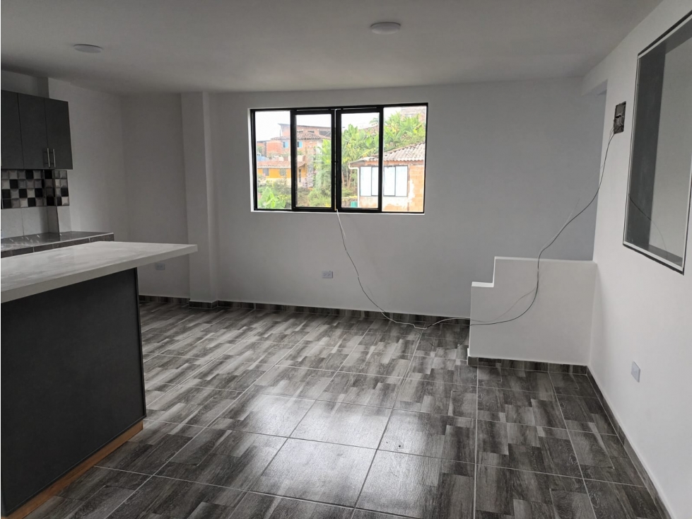 EN VENTA CASA SEGUNDO PISO, ACABADOS DE LUJO EN BELALCAZAR, CALDAS - 2