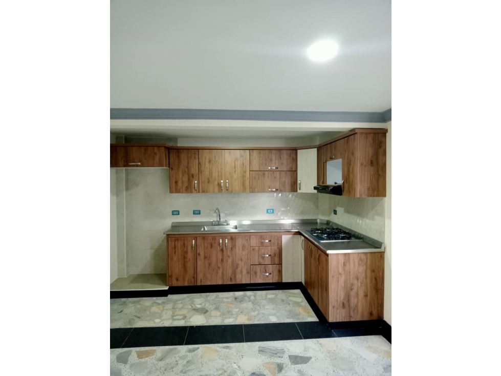 EN VENTA APARTAMENTO REMODELADO EN TERCER PISO, CENTRO DE PEREIRA — foto 4