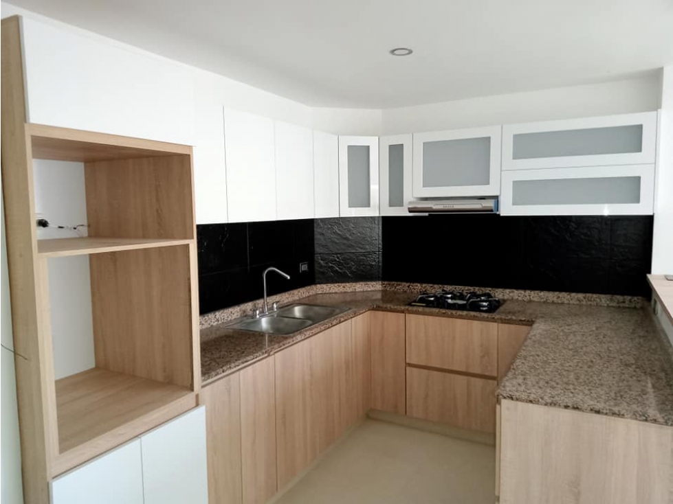EN VENTA EXCEPCIONAL APARTAMENTO EN PINARES DE SAN MARTÍN, PEREIRA — foto 4
