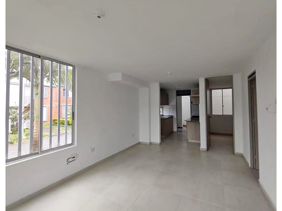 EN VENTA CASA DÚPLEX ESQUINERA, VEHICULAR, VILLA VERDE, PEREIRA