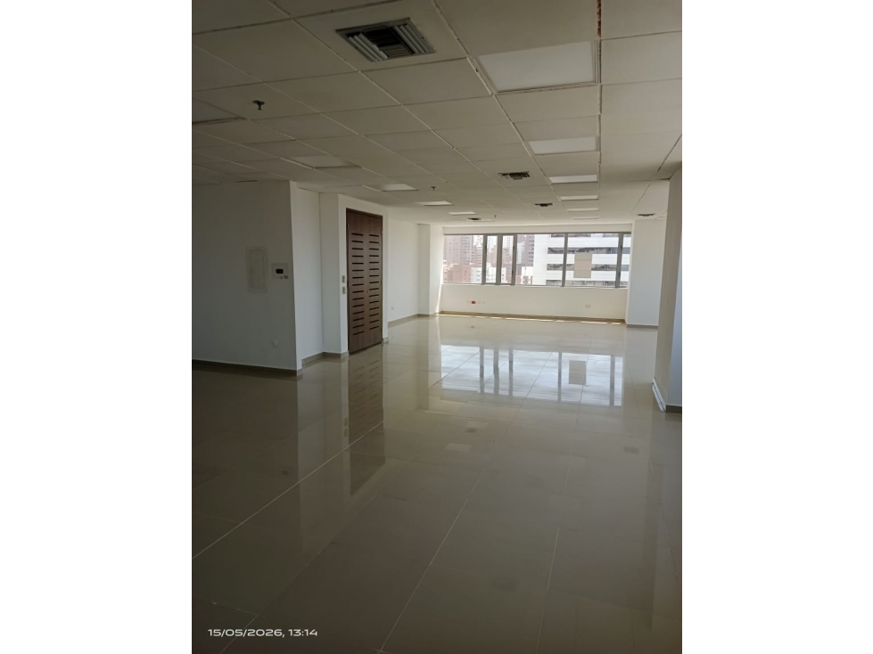 ALQUILER OFICINA SECTOR COUNTRY, BARRANQUILLA