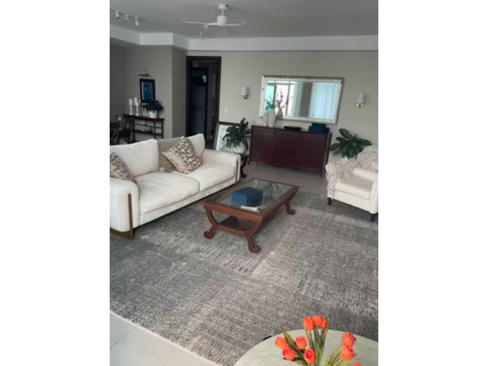 SE VENDE APARTAMENTO EN PH ELITE