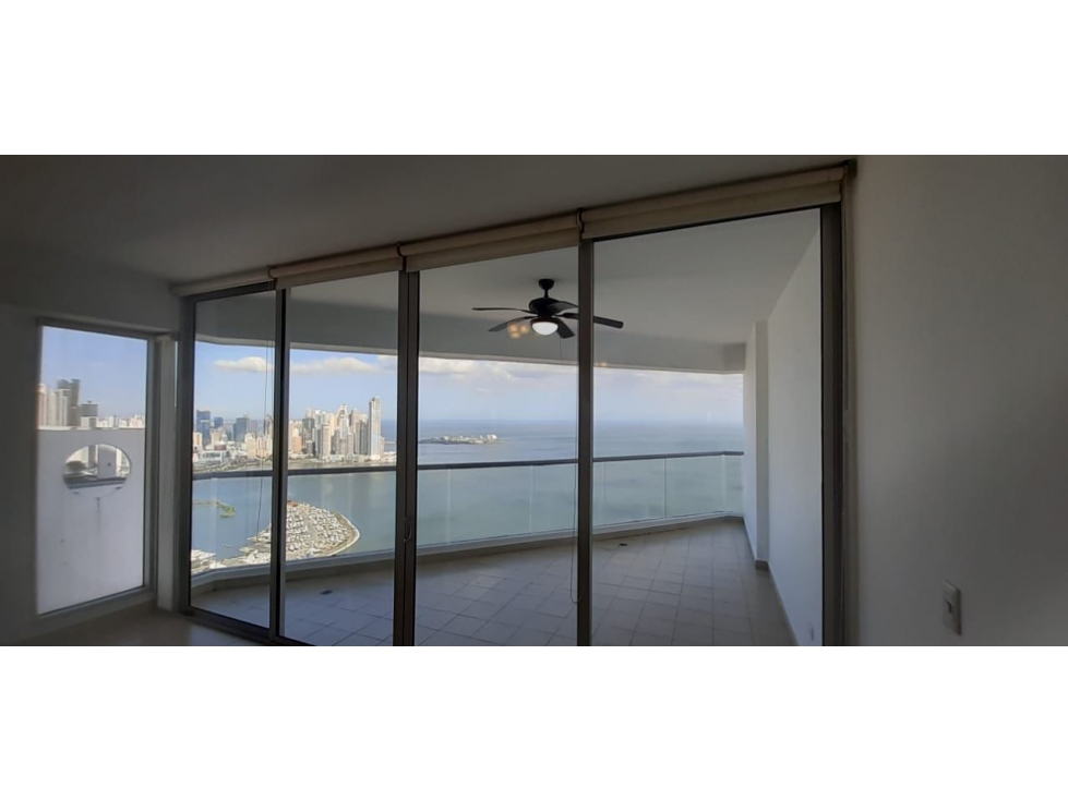 SE ALQUILA APARTAMENTO EN PH RIVAGE CON VISTA Al MAR