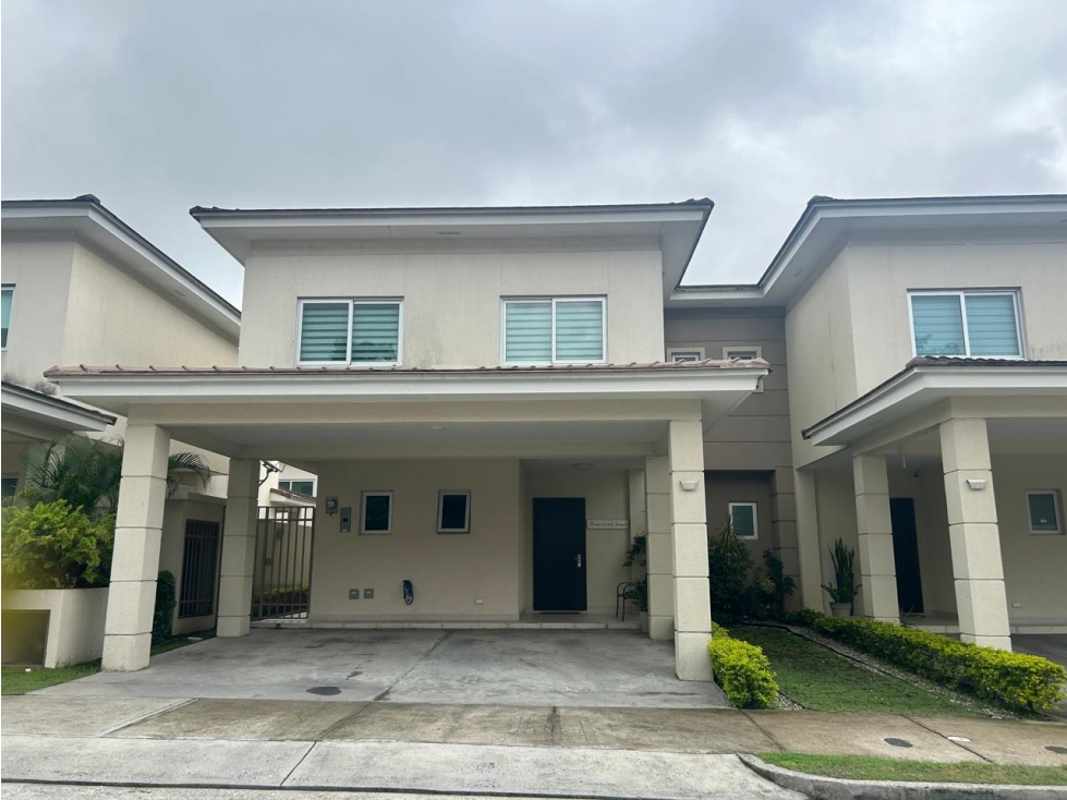 Venta de Casa en Altos del Parque