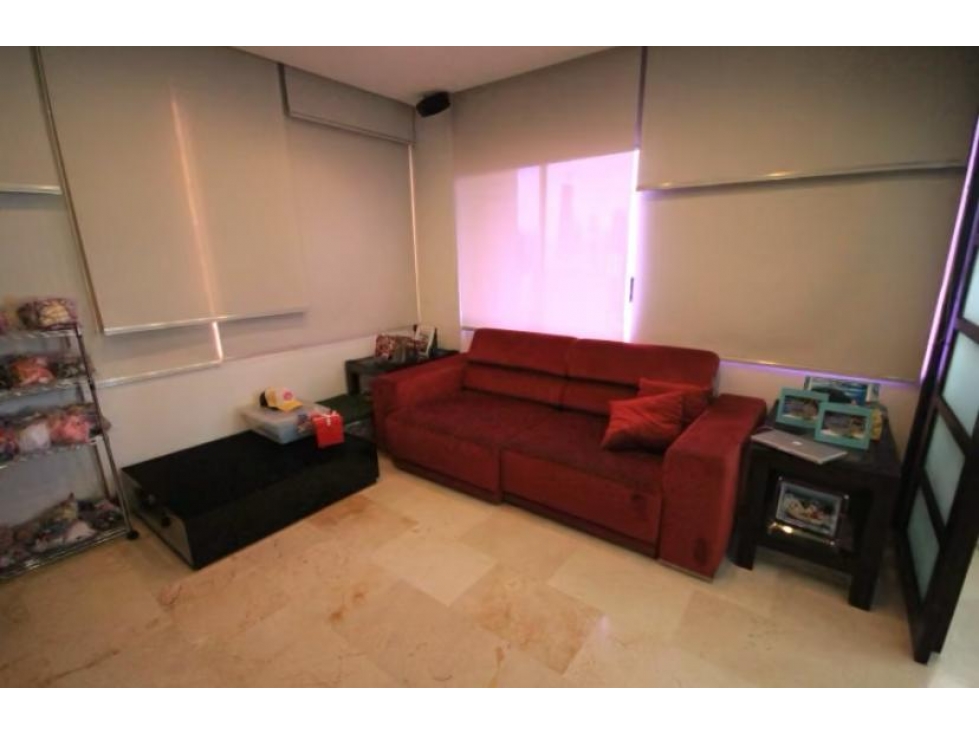 SE VENDE APARTAMENTO EN PH TERRANOVA