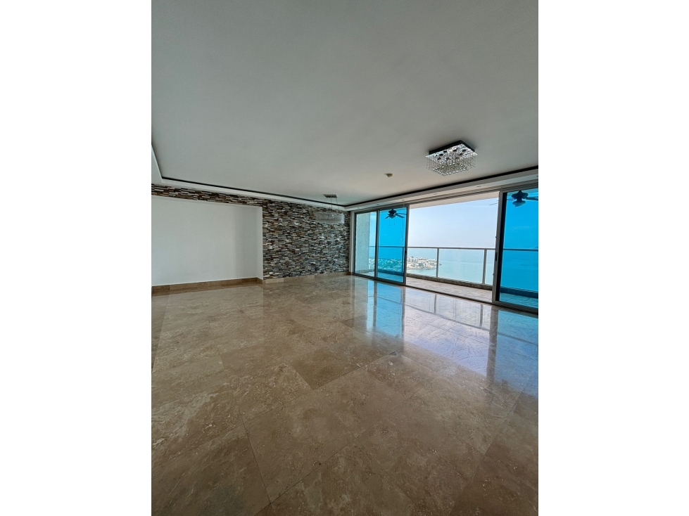 SE VENDE APARTAMENTO EN PH Q TOWER