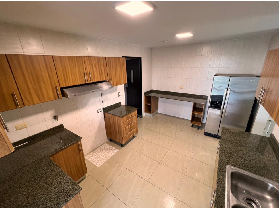 SE VENDE APARTAMENTO EN PH ZAHORI — foto 4