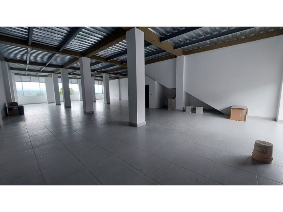 BODEGA COMERCIAL EN RENTA SECTOR ALTAGRACIA PEREIRA - 2
