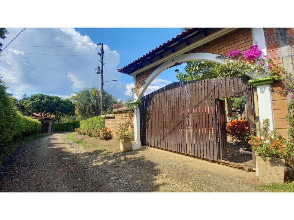 VENTA FINCA EN LA VEREDA HONDA, COMBIA