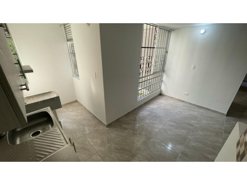 APARTAMENTO EN VENTA SECTOR LA GIRALDA DOSQUEBRADAS — foto 4