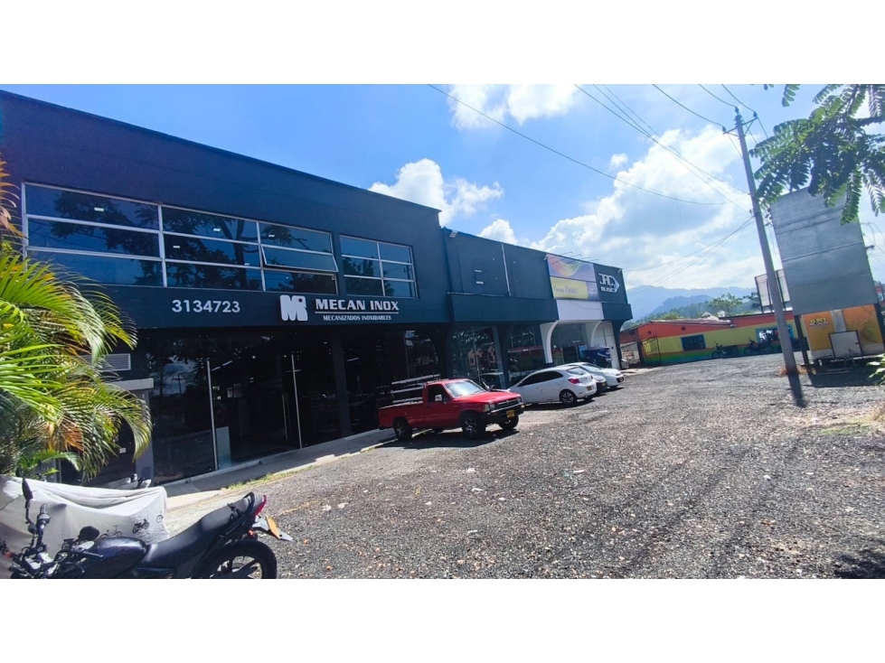 LOCAL EN ALQULER AV 30 DE AGOSTO BELMONTE PEREIRA - 1
