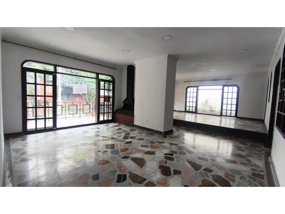 CASA COMERCIAL EN ALQUILER LOS ALAMOS PEREIRA — foto 4