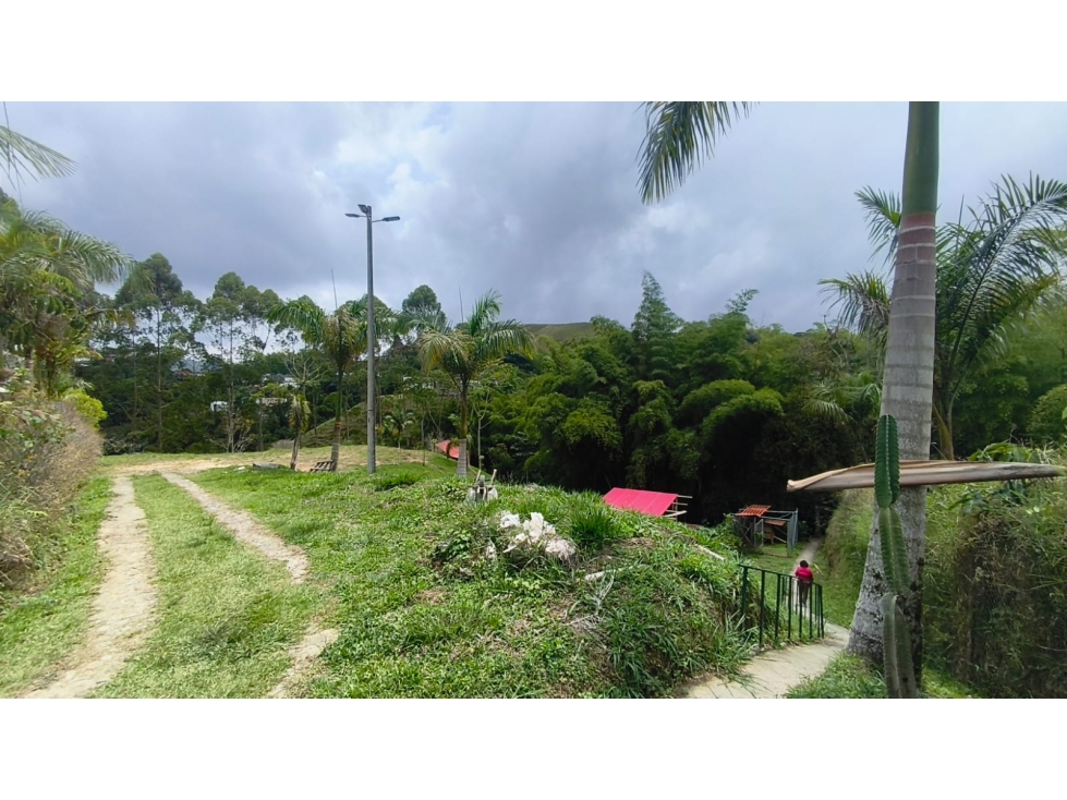 LOTE CON CABAÑA EN VENTA SALIDA 10 VIA PEREIRA-ARMENNIA — foto 4