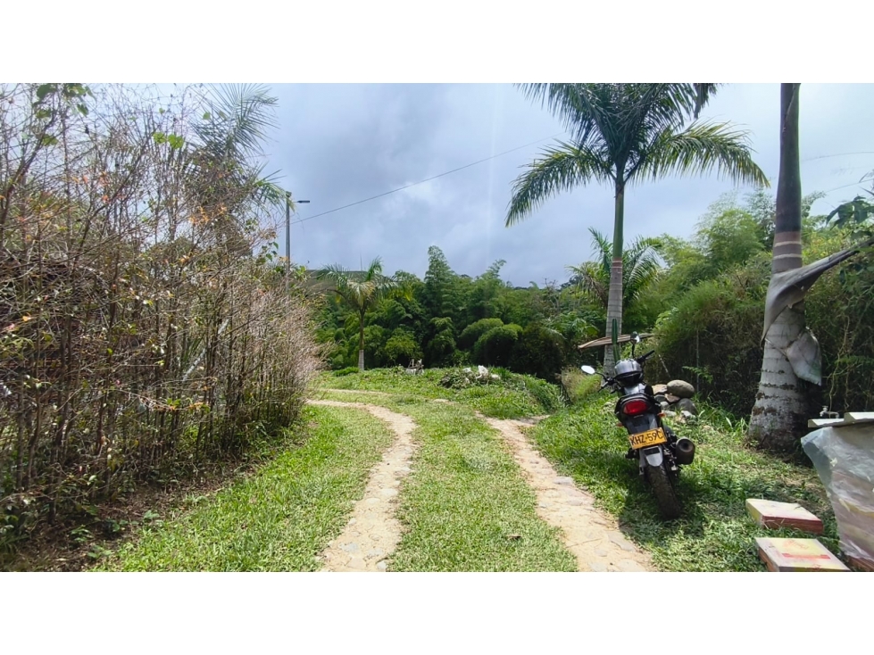 LOTE CON CABAÑA EN VENTA SALIDA 10 VIA PEREIRA-ARMENNIA — foto 3