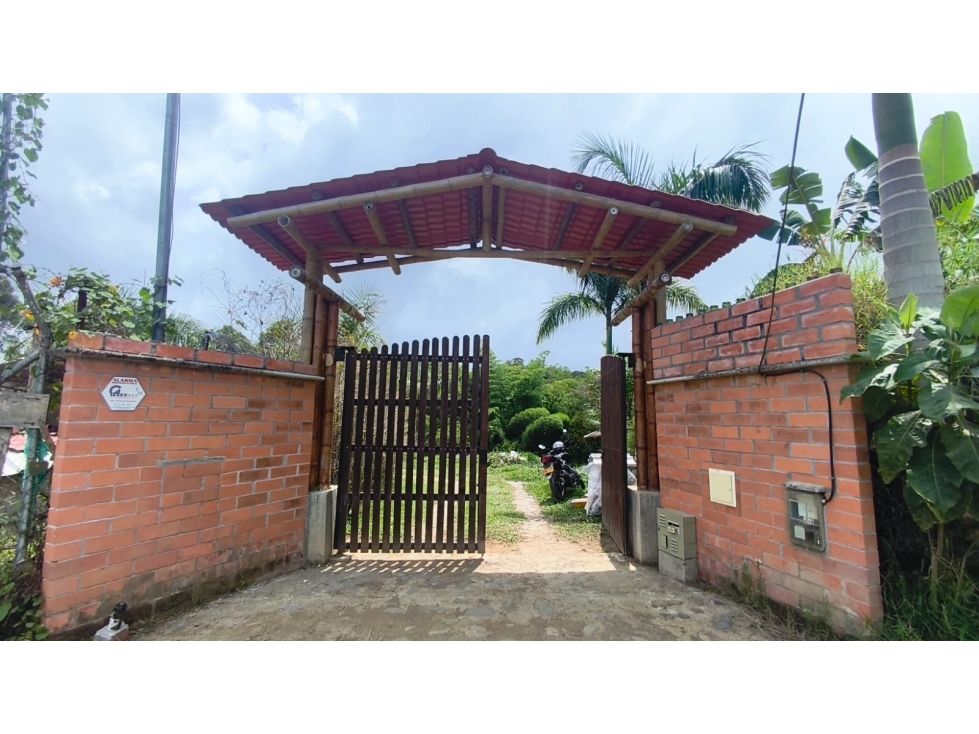 LOTE CON CABAÑA EN VENTA SALIDA 10 VIA PEREIRA-ARMENNIA — foto 2