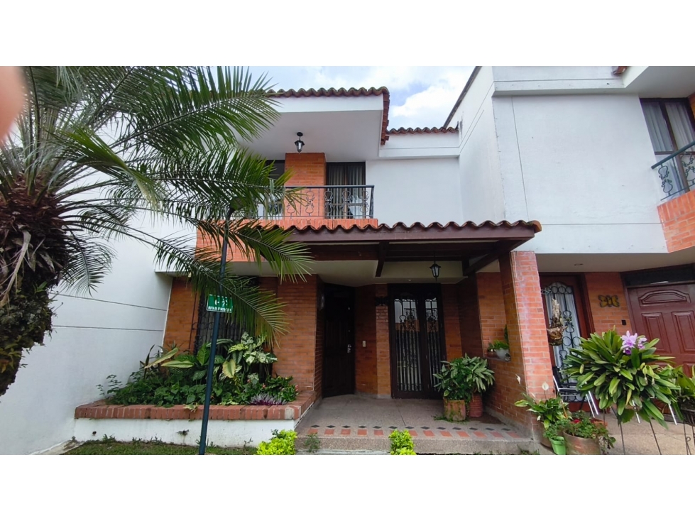CASA EN VENTA AV LAS AMERICAS PEREIRA