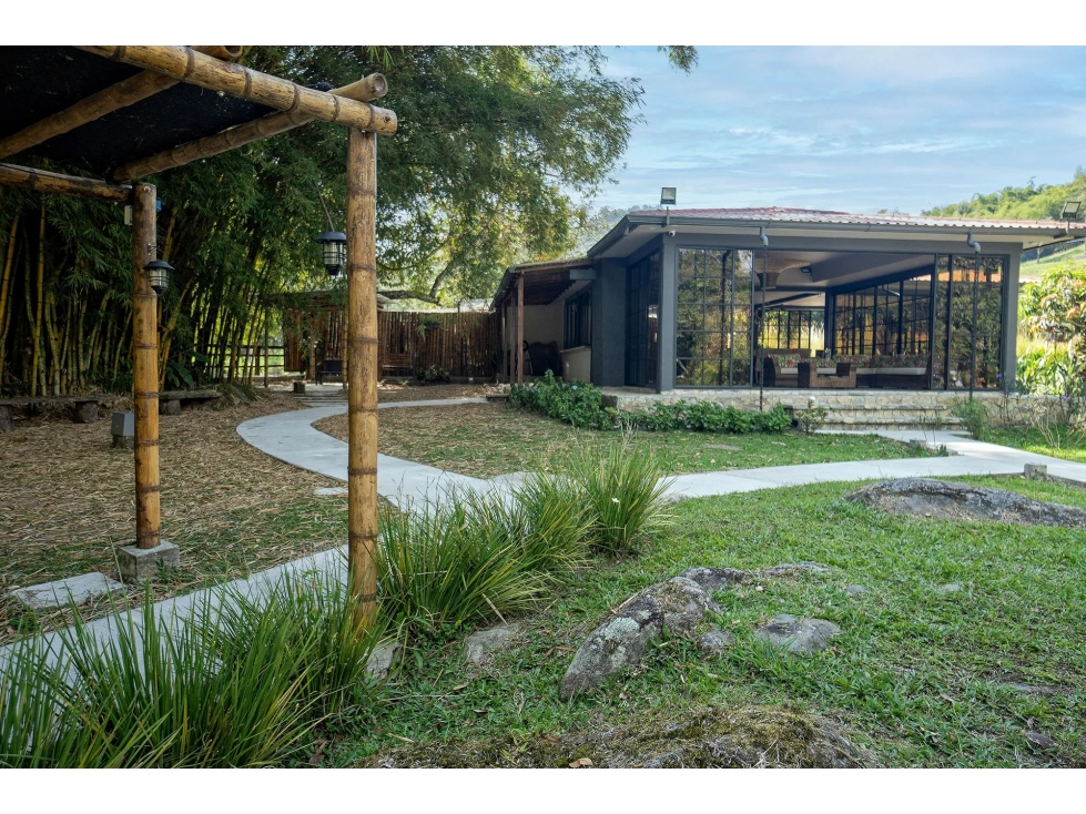 HOTEL CAMPESTRE PARA LA VENTA CASA DE RIÓ EN PEREIRA — foto 6