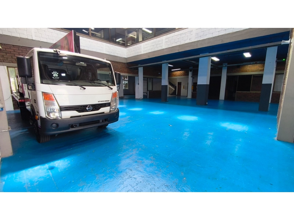 BODEGA EN ALQUILER Y VENTA AV 30 DE AGOSTO LA VILLA PEREIRA - 5