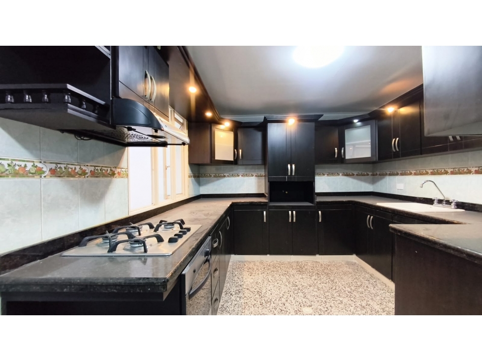 CASA EN ALQUILER Y VENTA LA ELVIRA PEREIRA — foto 4